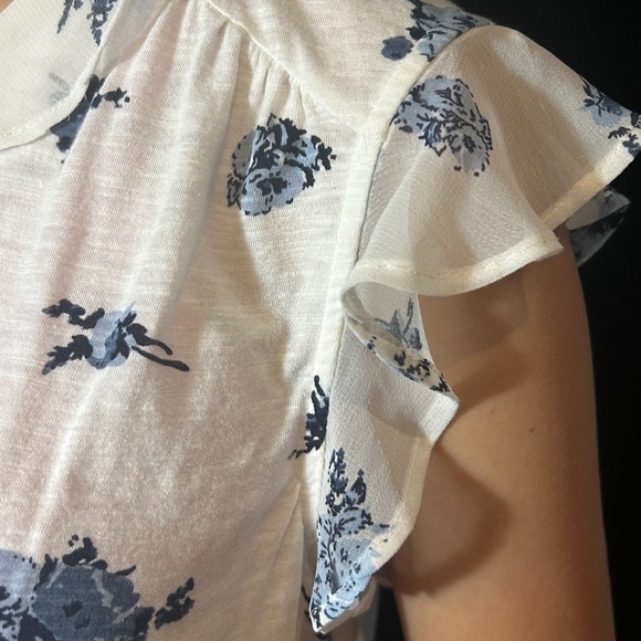 Lucky Brand top, blue floral women’s size large - Picture 8 of 9